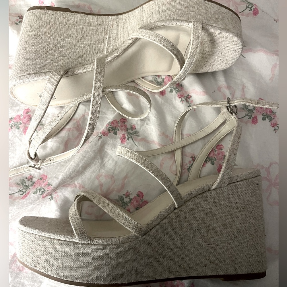 Wild fable platform heels size 9